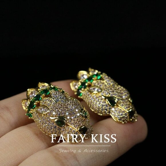 French Retro Pave Animal Head Necklace & Studs - Picture 7 of 7